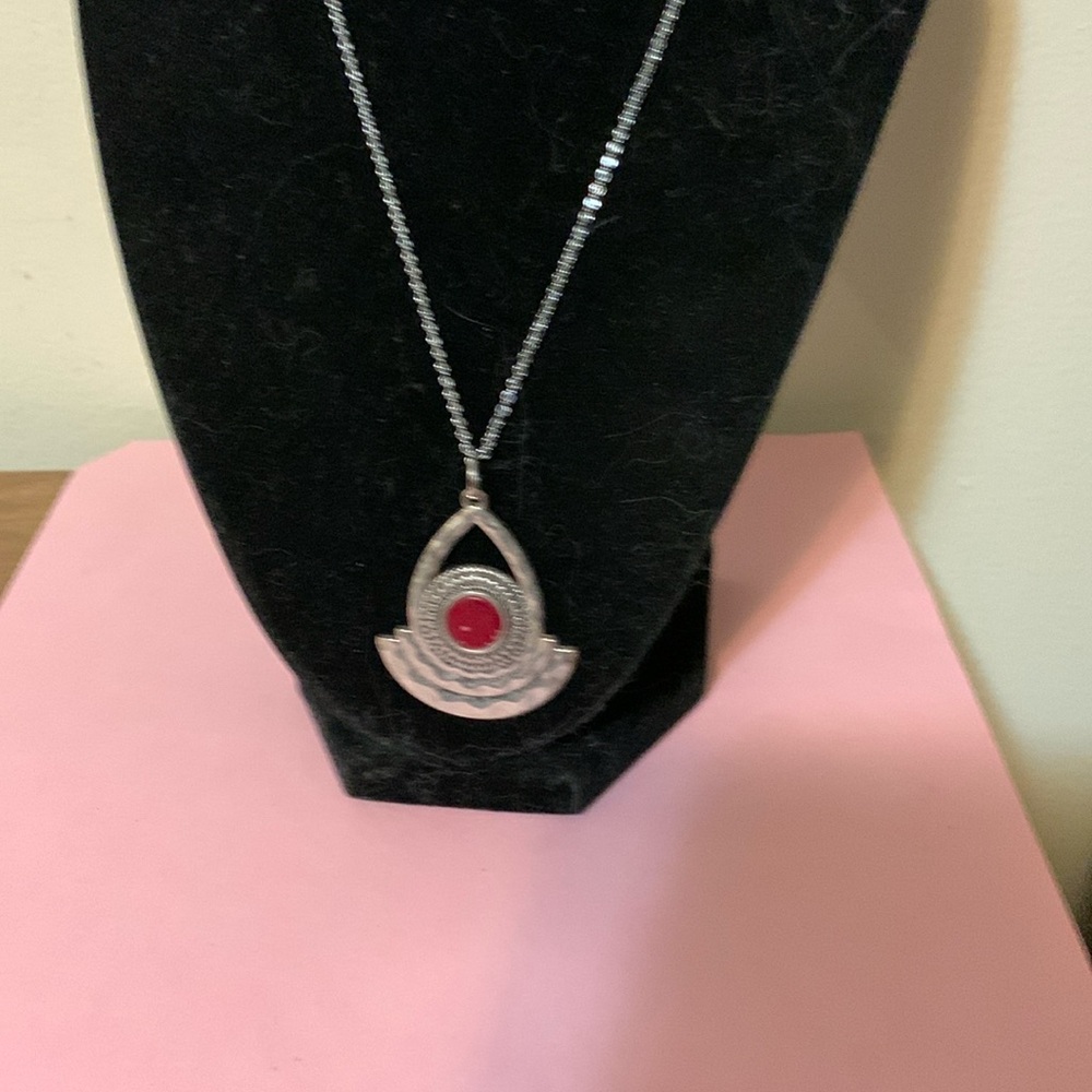 Unique necklace 18”
